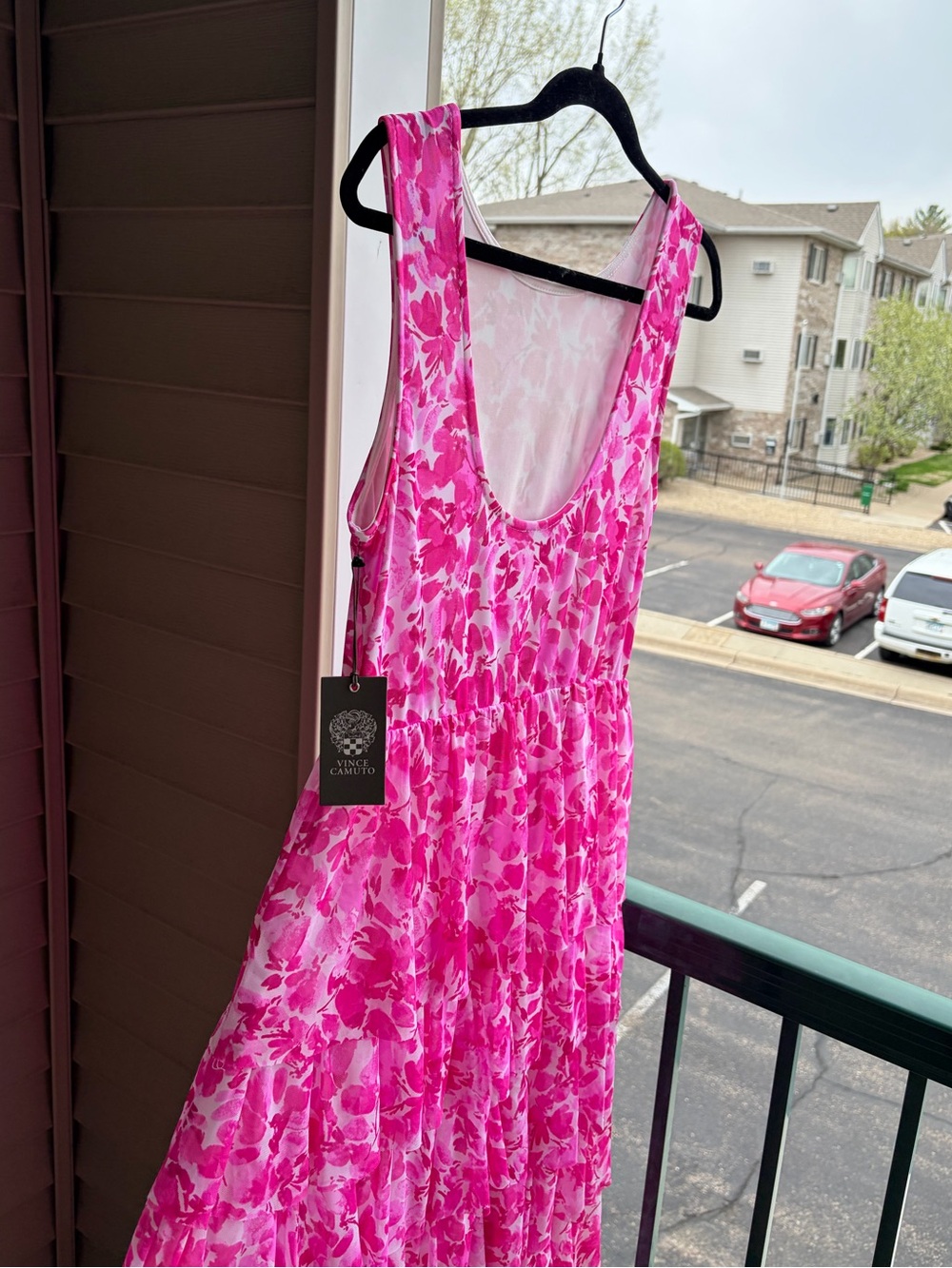 🆕💖Vince Camuto Pink Floral Tiered Maxi Dress Overlay Daisy Daze Size M Flowing - Picture 7 of 17